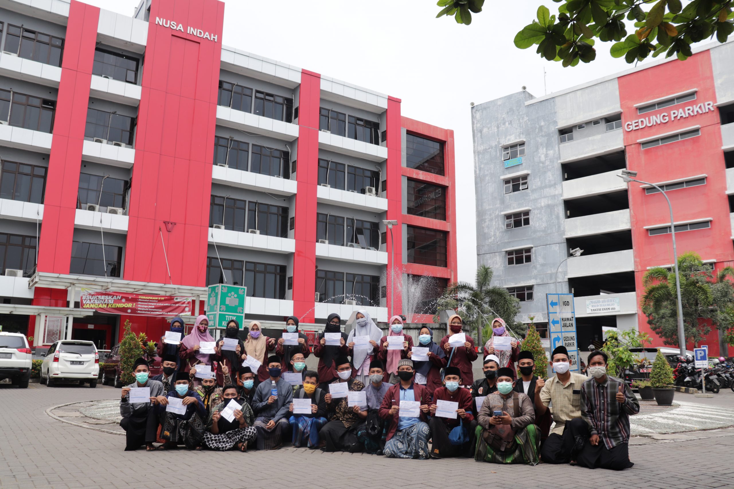 Vaksinasi Santri Pondok Pesantren Fadhlul Fadhlan Vaksinasi Santri Pondok Pesantren Fadhlul Fadhlan