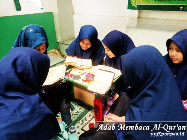 Adab Membaca Al-Qur'an