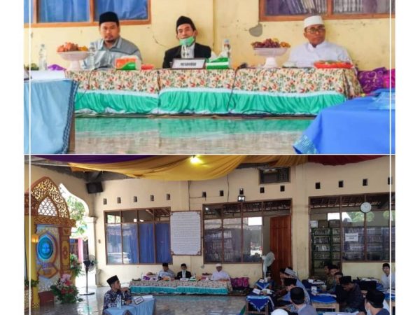 Dr. KH. Fadlolan Musyaffa' Lc., MA. Bersama Kyai Lainnya Menjadi Mushohih Dalam Bahtsul Masail Kubro Ke-XIII