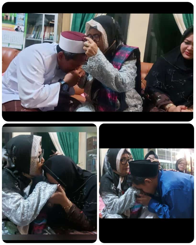 Ibu Nyai Henny Maryam Maimoen Zubair Bersama Rombongan Teman Santri Seperjuangan Ibu Nyai Fenty Hidayah, Ketika Nyantri di Pesantren Al-Anwar Sarang Rawuh ke Pondok Pesantren Fadhlul Fadhlan Semarang Untuk Berziarah ke Makam As-Syahidah Al-Marhumah Ning Arina Sabiela Fadholan