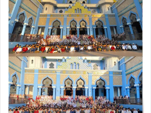 Destinasi ke Lima Ziarah Auliya' Jawa Timur-Madura Bagi Santri Pondok Pesantren Fadhlul Fadhlan ( Pesantren Bilingual Berbasis Karakter Salaf) Semarang