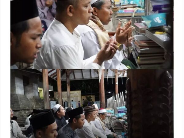 Destinasi Keempat Ziarah Makam Auliya' 2024 Jateng - Jatim - Madura, Ribuan Santri PPFF Langitkan Doa di Makam Sunan Gresik, Tokoh Walisongo Tertua