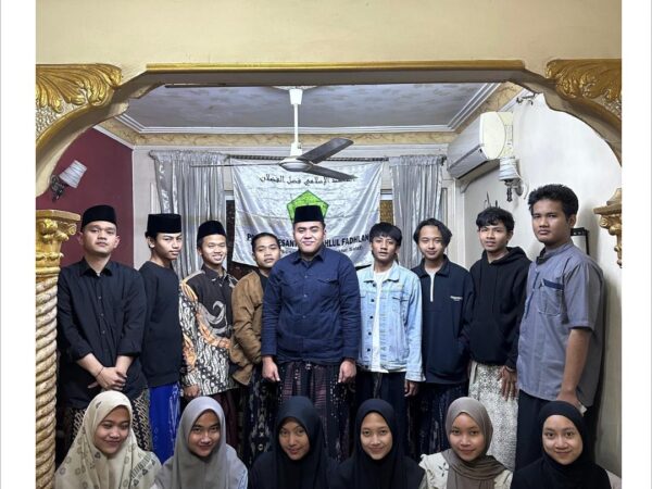 Isi Liburan Setelah Ujian Termin 1, IKSAFLANA Cairo Gelar Ngaji Kilatan Bersama Gus Syauqi Bahas Kitab Al-Kharitah Wal-Manhaj